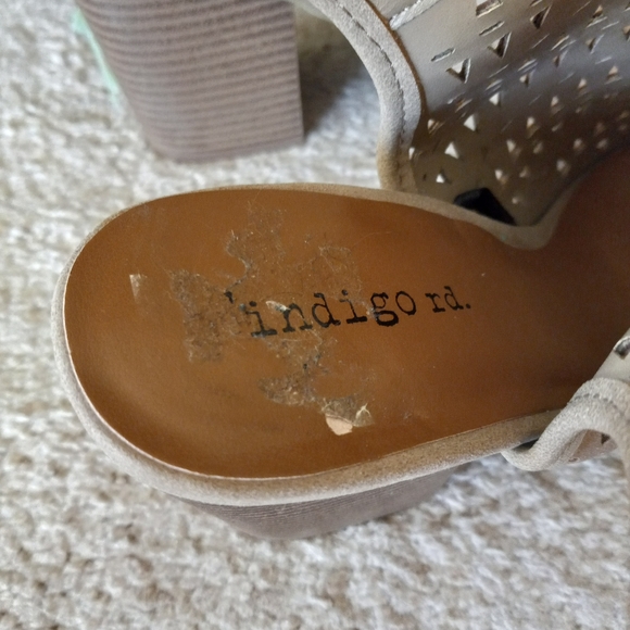 Indigo rd. Cut out peep toe heels - Picture 4 of 8